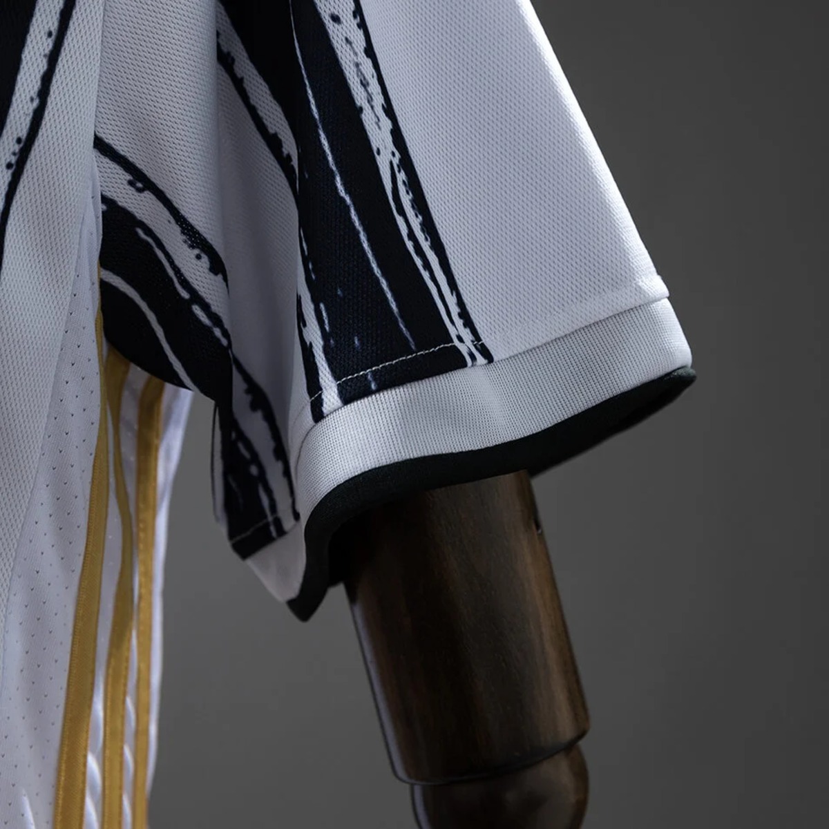 Retro Juventus 2020/21 Home jersey Fan Version