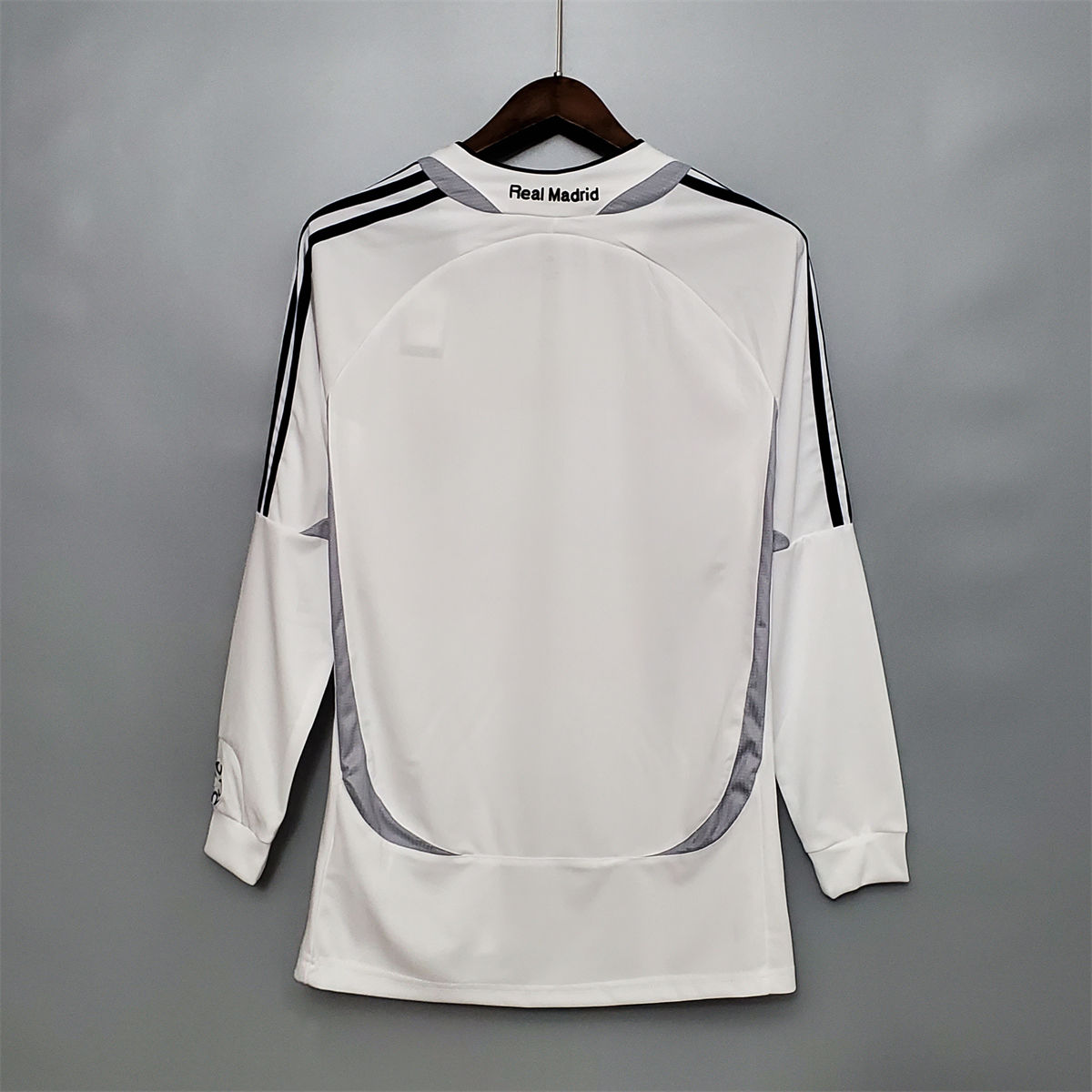 Real Madrid 06/07 Home Retro jersey Home Long Sleeves Fan Version