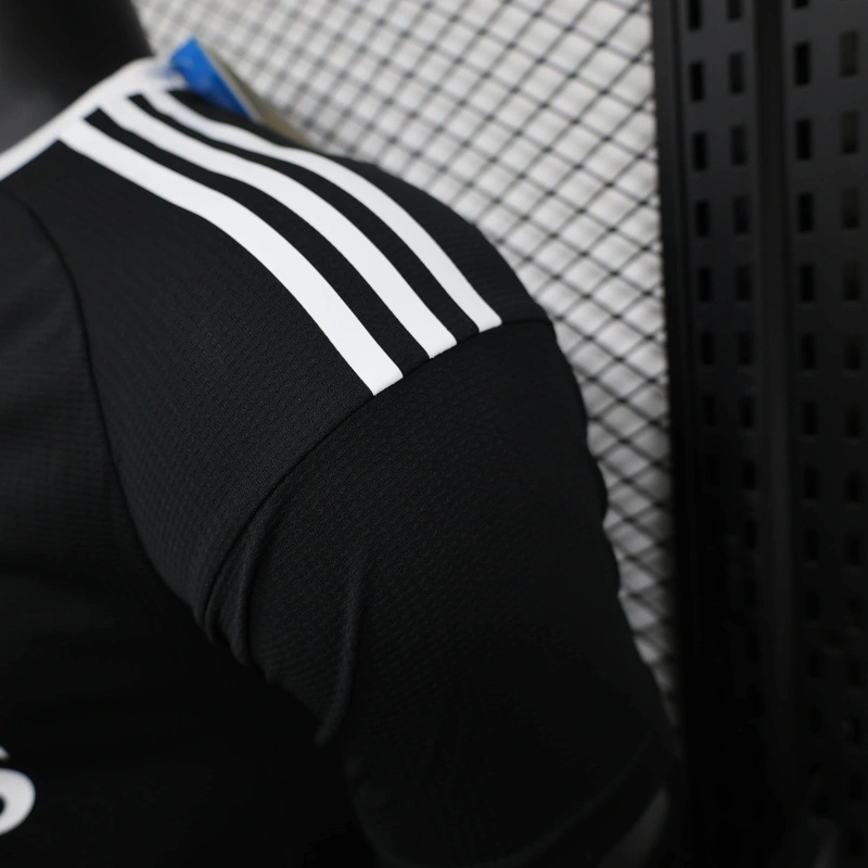 24/25 Real Madrid Black goalkeeper Special edition Jersey Player Version