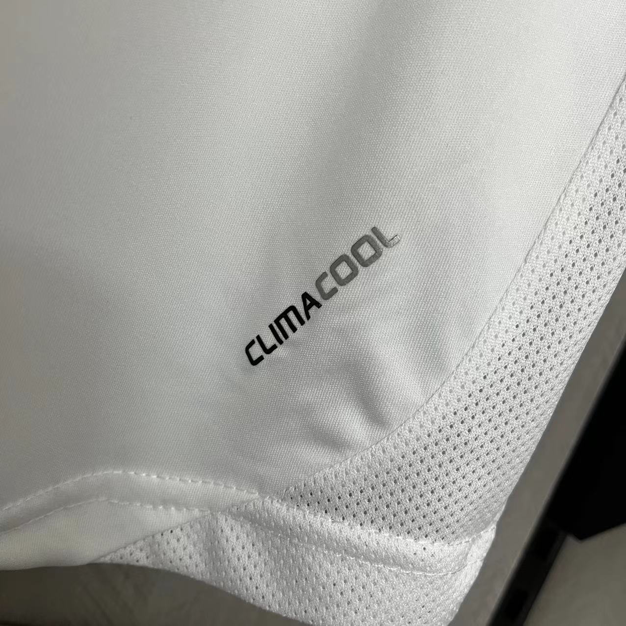 Retro AC Milan 09/10 Away jersey Fan Version