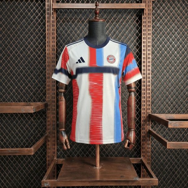 2025/26 Bayern Munich Training Jersey Fan Version