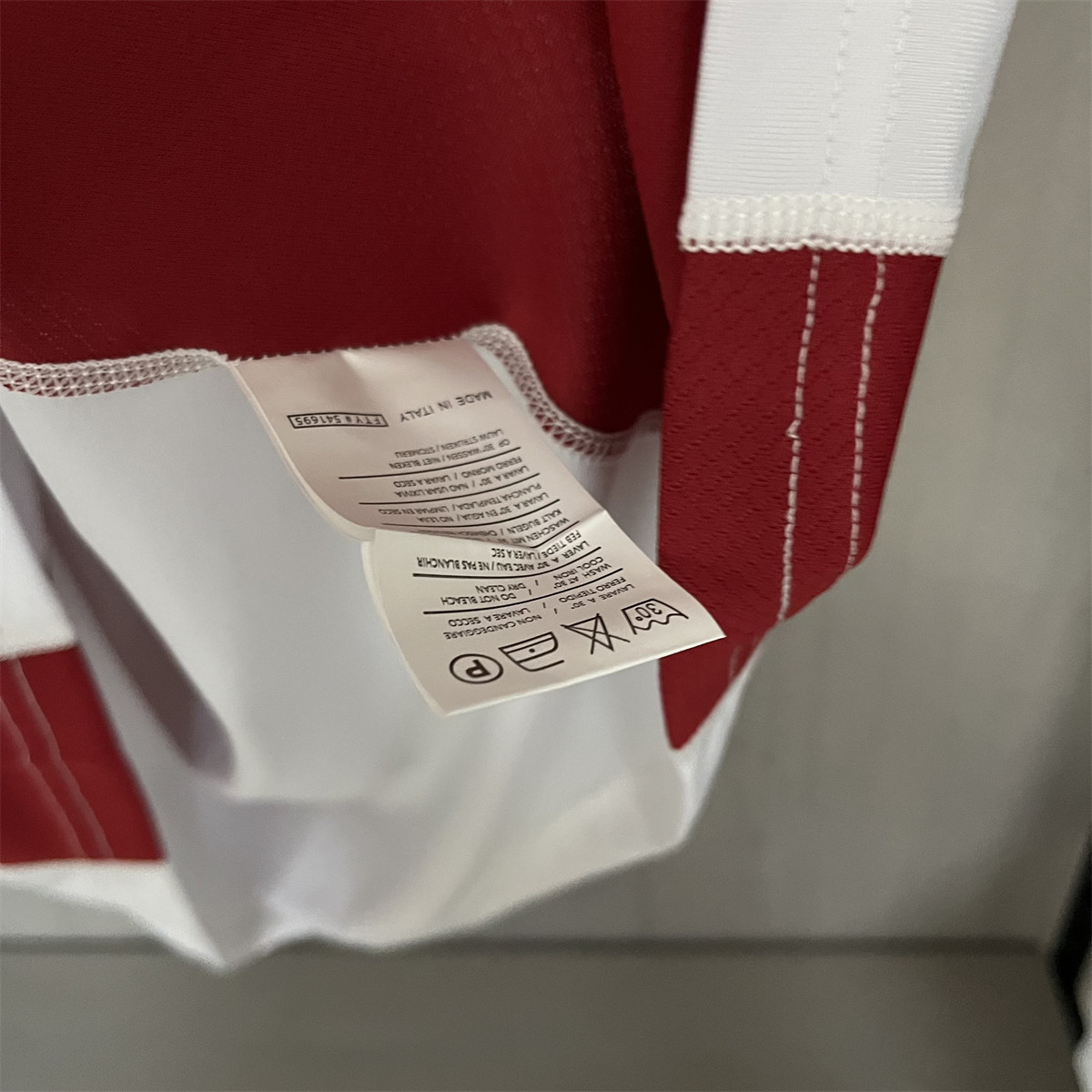Retro Roma 01/02 Away jersey Fan Version