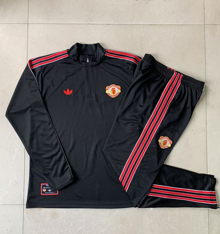 202526 Manchester United Black Long-sleeved half-pull training kit Football team kit