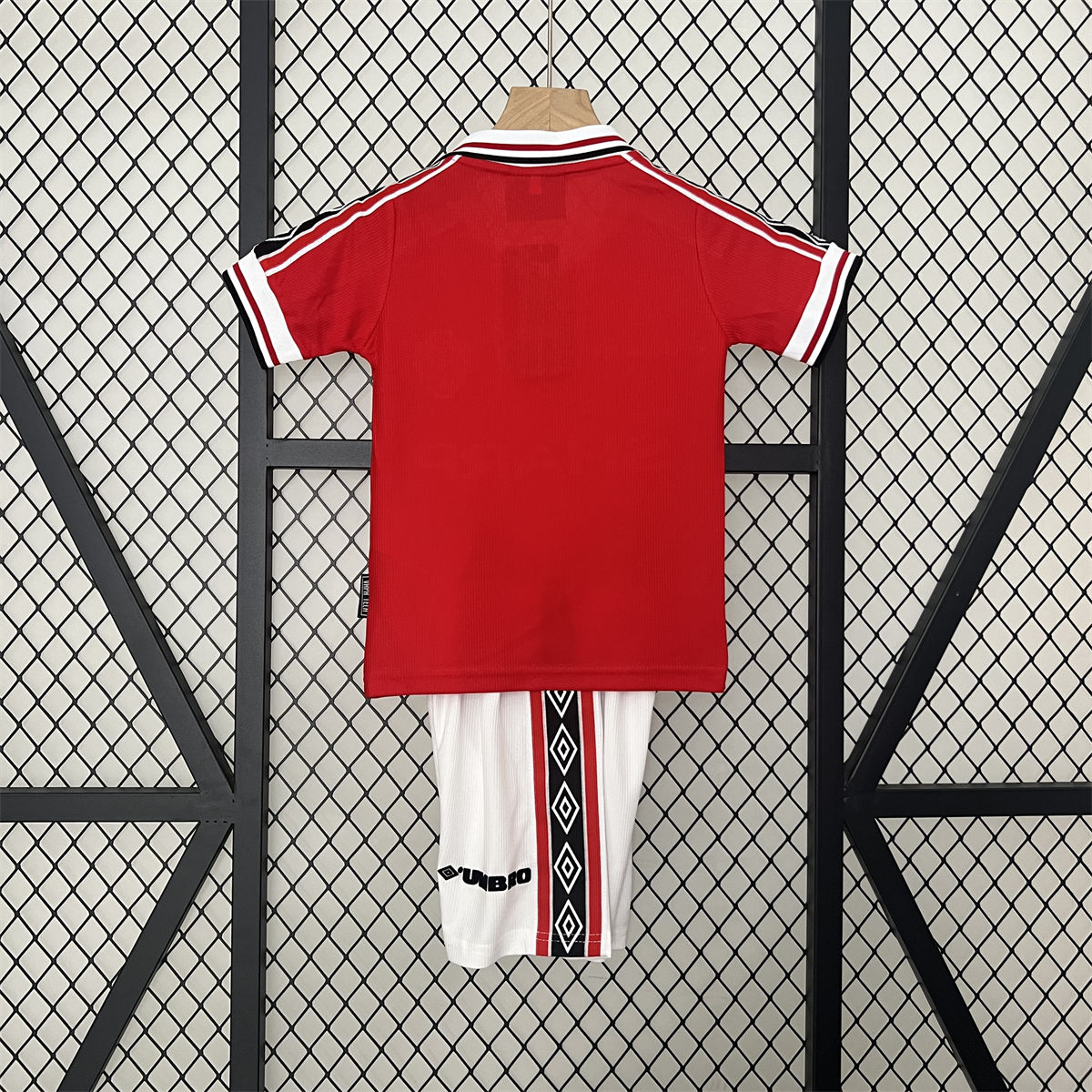 Retro Manchester United 98/99 home  jersey Kid Kits Size 16-28