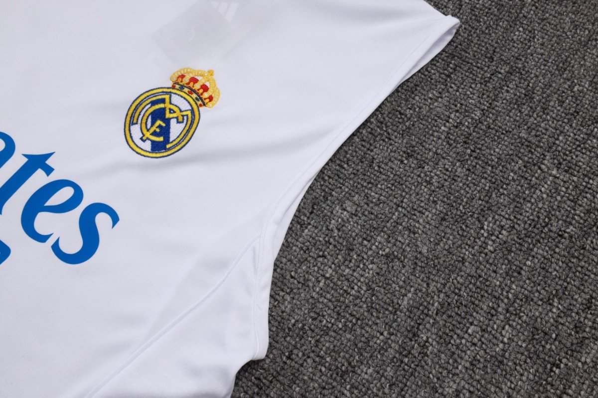 2026 Real Madrid White Training Set Shirt and Shorts