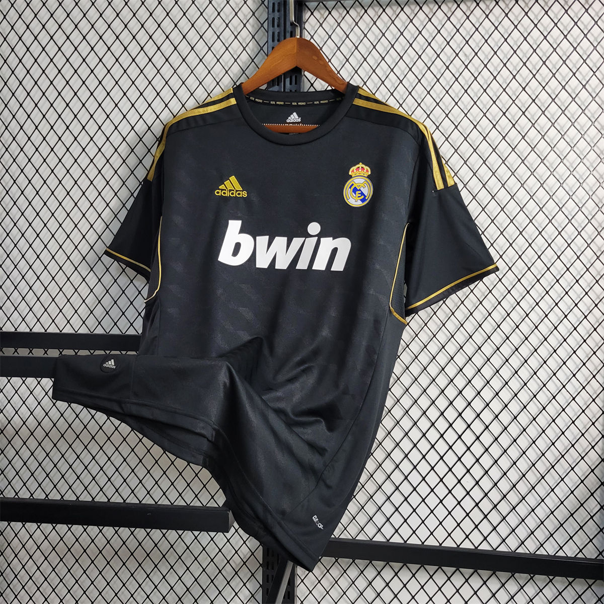 Real Madrid Retro 2011/12 Away jersey Fan Version