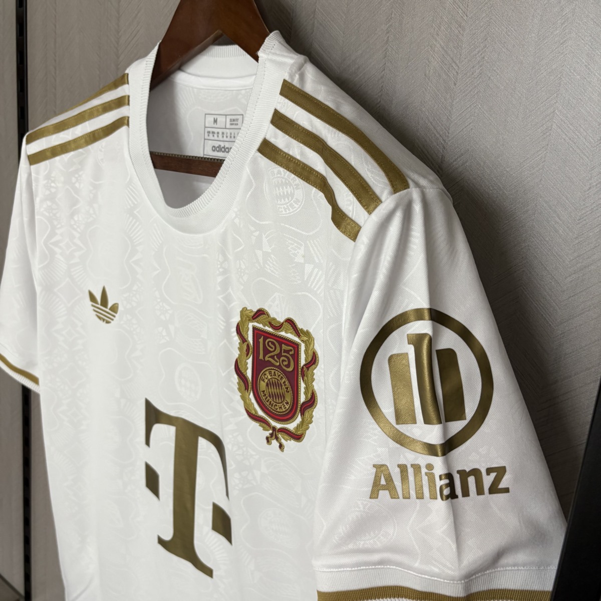 2025/26 Bayern Munich 125th Anniversary White Jersey Fan Version