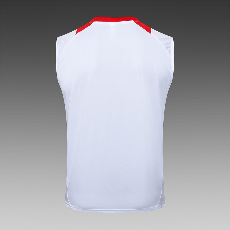 24/25 Internacional White Training Set Shirt and Shorts
