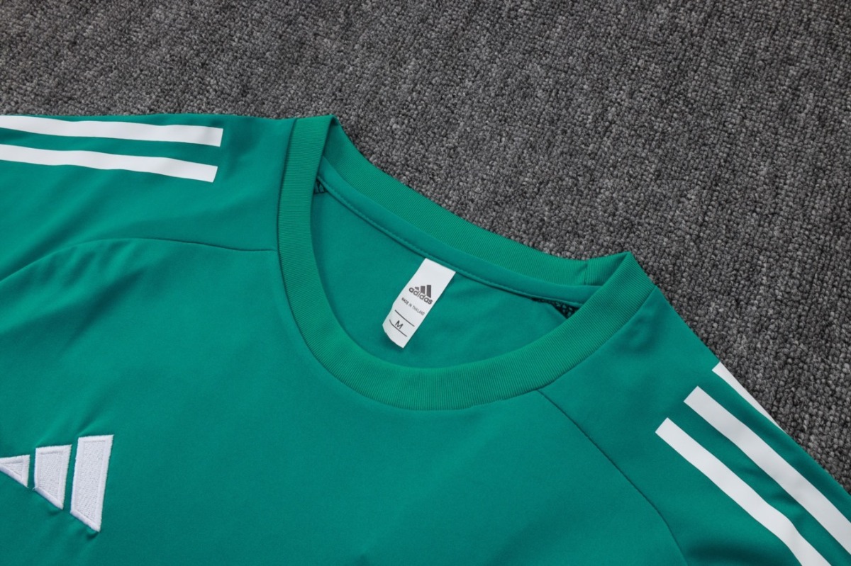 2026 Liverpool Green Training Set Shirt and Shorts