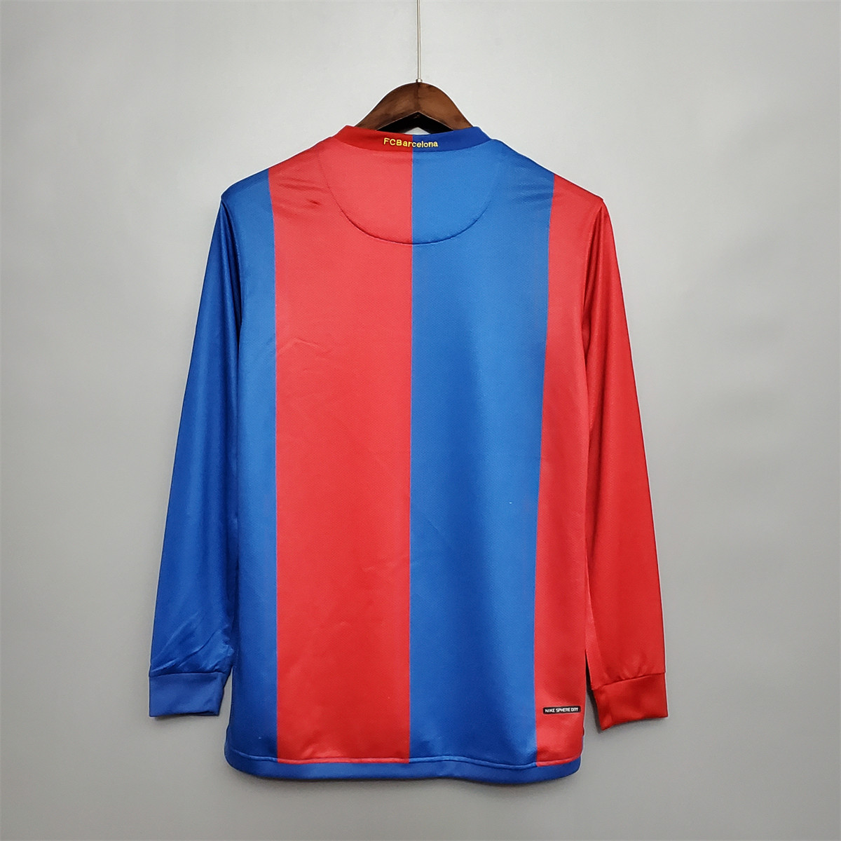 Retro Barcelona 06/07 long sleeve home jersey Fan Version