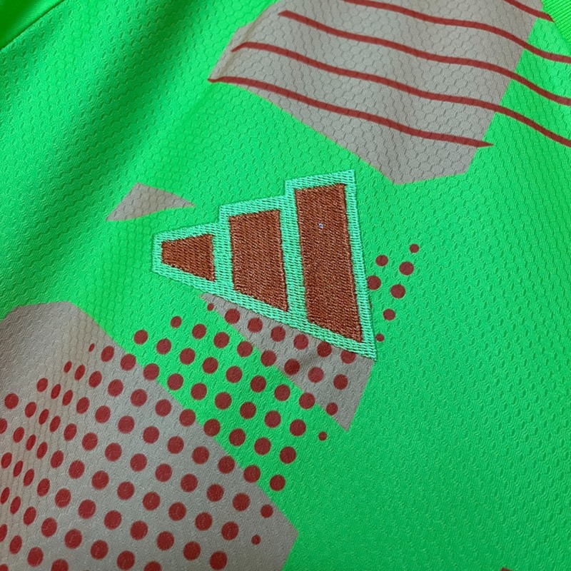 2025/26 Flamengo Goalkeeper Fluorescent Green jersey Fan Version