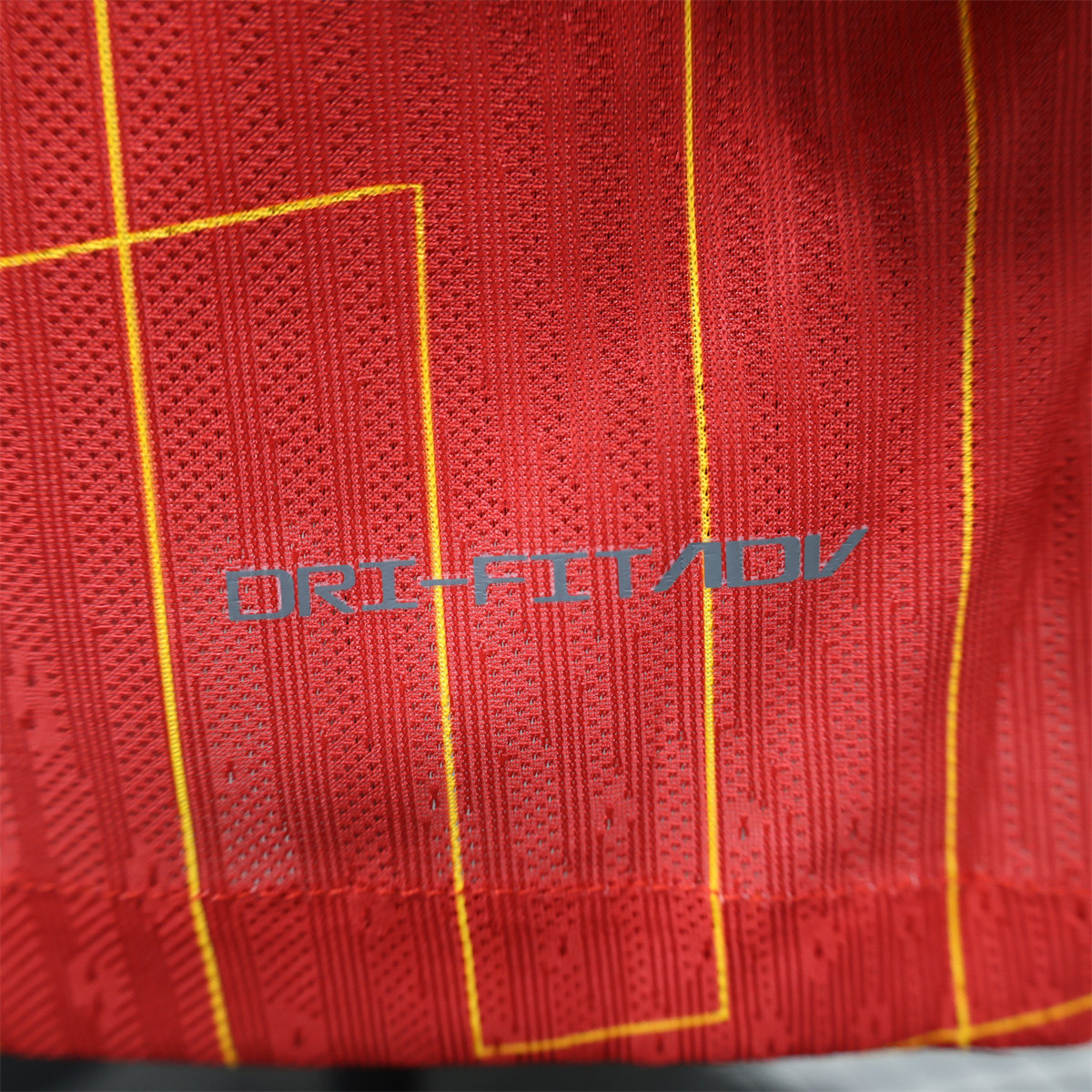 24/25 Liverpool Home Jersey Long Sleeve Player Version