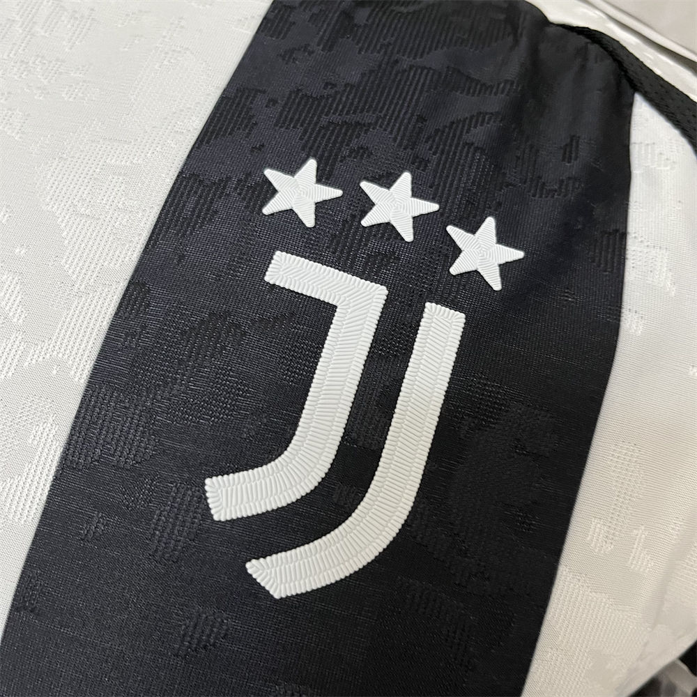 24/25 Juventus Home Jersey Player Version