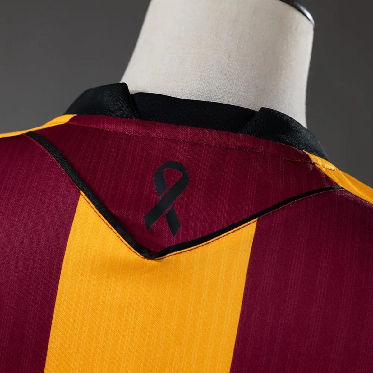 2026/27 Bradford City Home Jersey Fan Version