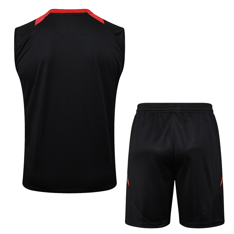 24/25 Internacional Black Training Set Shirt and Shorts