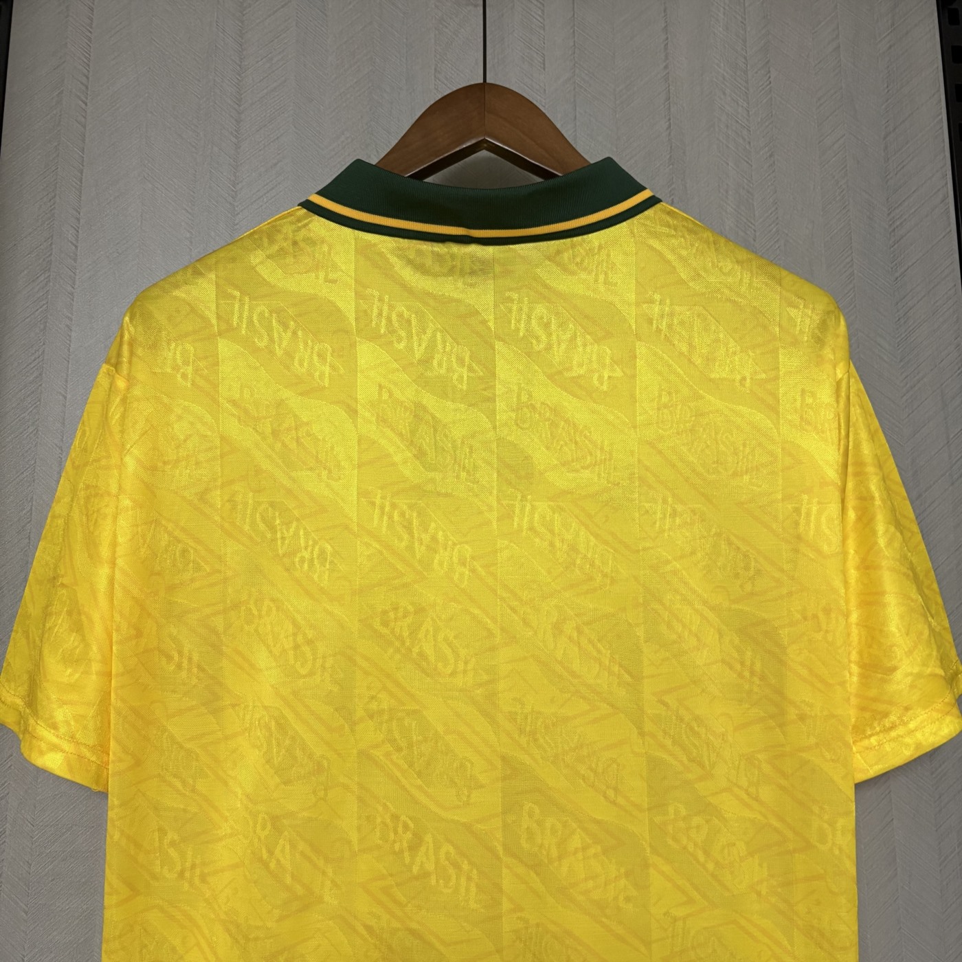 Retro 1991/93 Brazil home jersey Fan Version