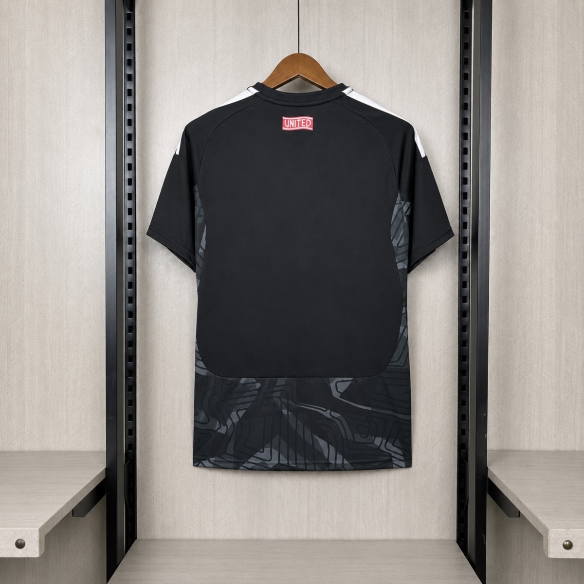 2026/27 Manchester United Black Goalkeeper Jersey FanVersion