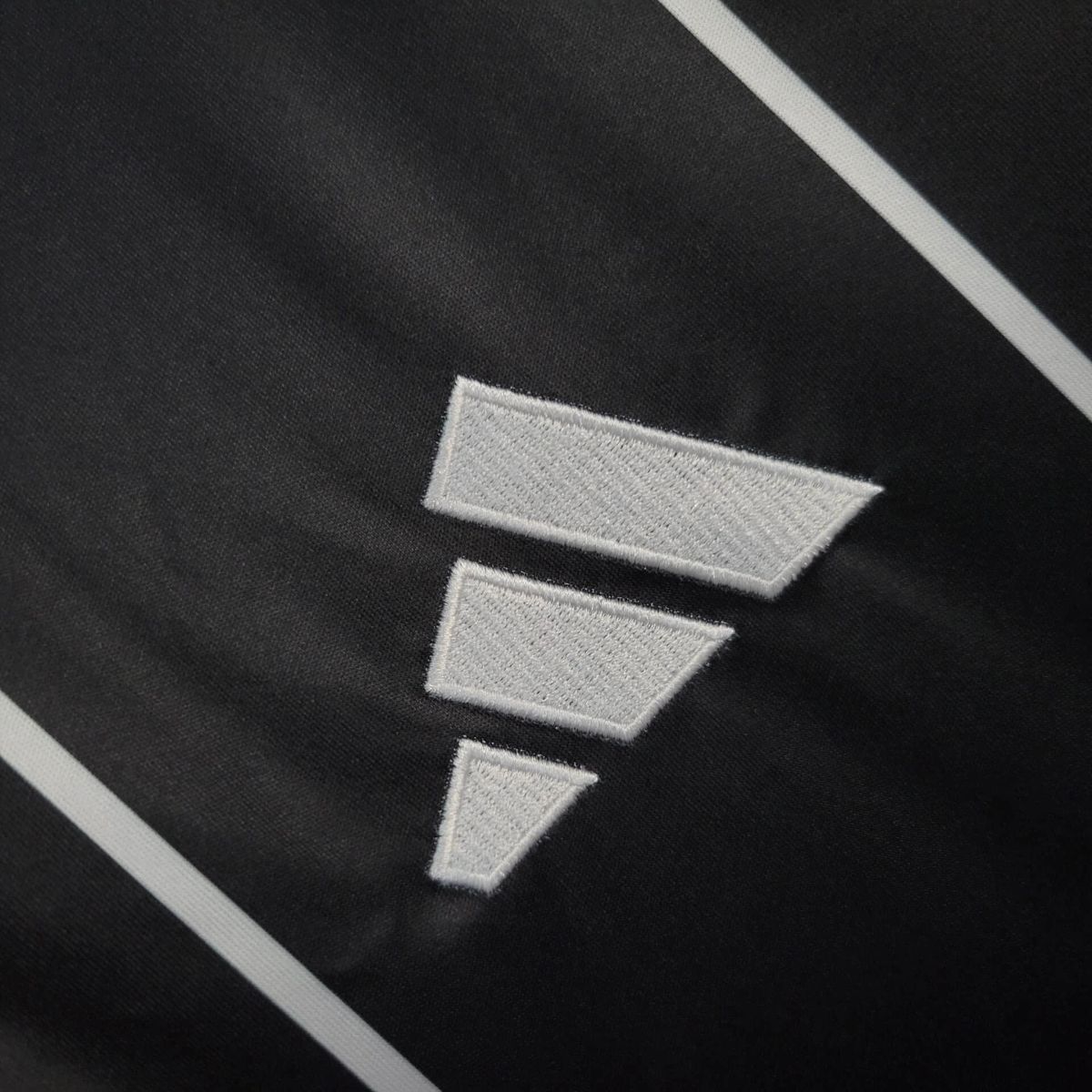 2025/26 Frankfurt Chanpions League Edition Black Jersey Fan Version