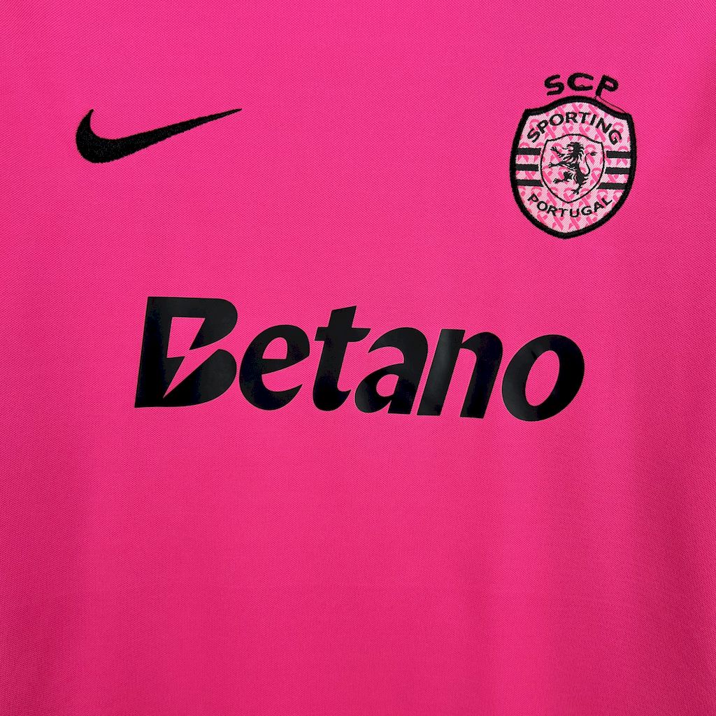 24/25 Sporting Pink October jersey Kid Kits Size 16-28