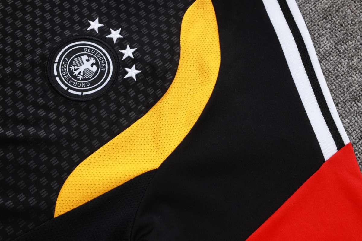 2026 Germany Black Training Set Shirt and Shorts