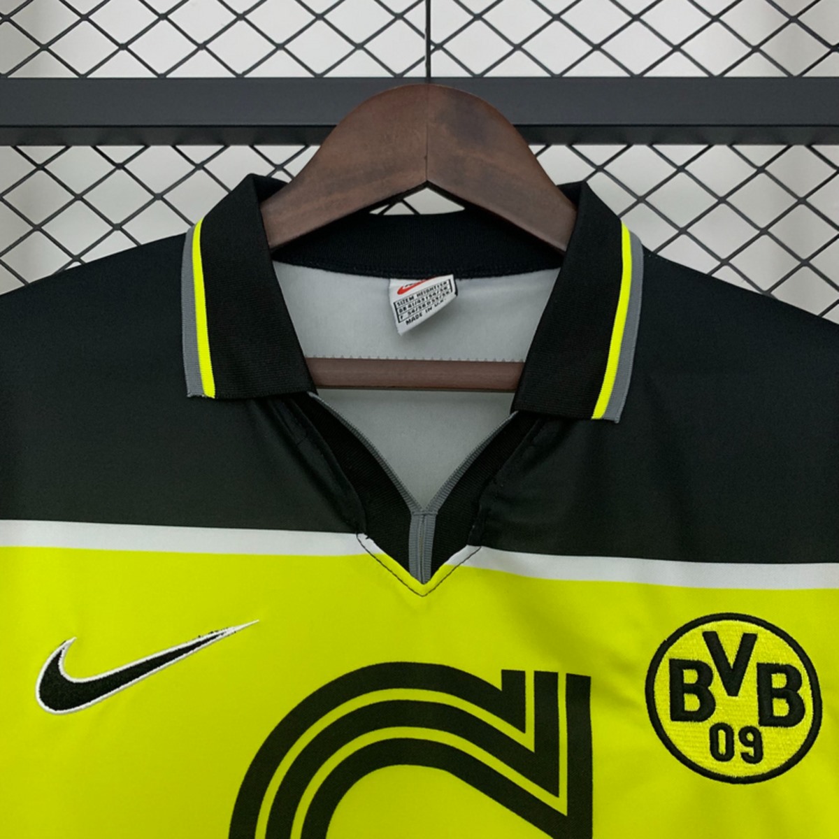 Retro Dortmund 96/97 Home jersey Fan Version