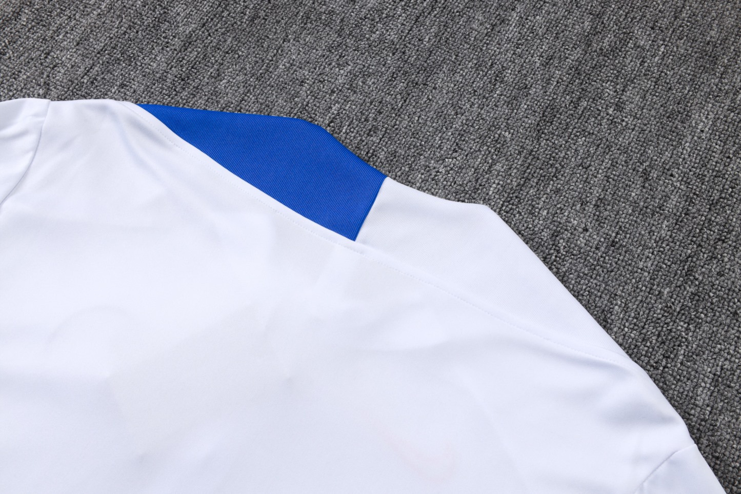 202526 PSG White Long-sleeved half-pull training kit Football team kit