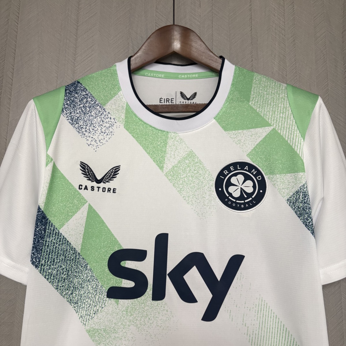 2025/26 Ireland Away Jersey Fan Version