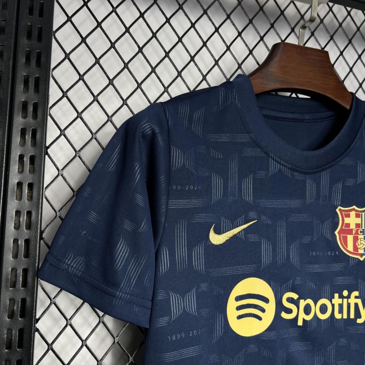 24/25 Kids Barcelona 125th Anniversary Edition jersey Kid Kits Size 16-28