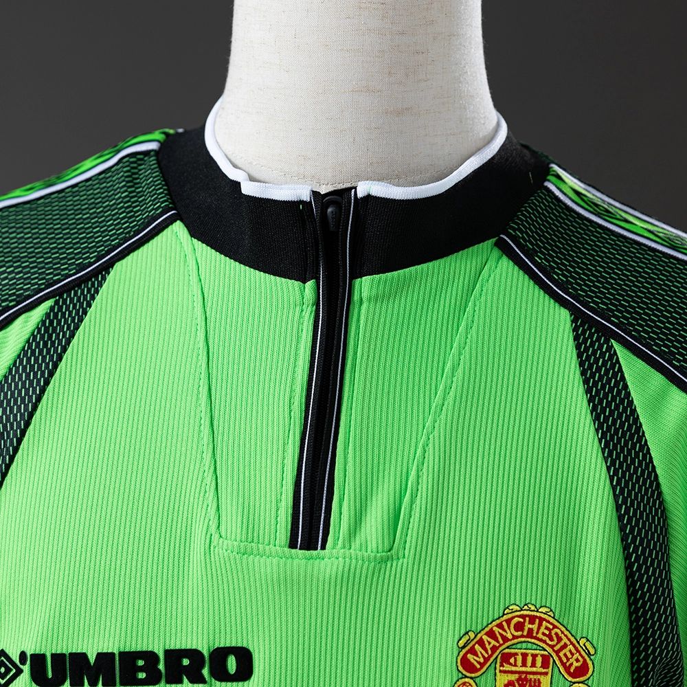 Retro Manchester United 98/99 Goalkeeper Green jersey Long Sleeve Fan Version