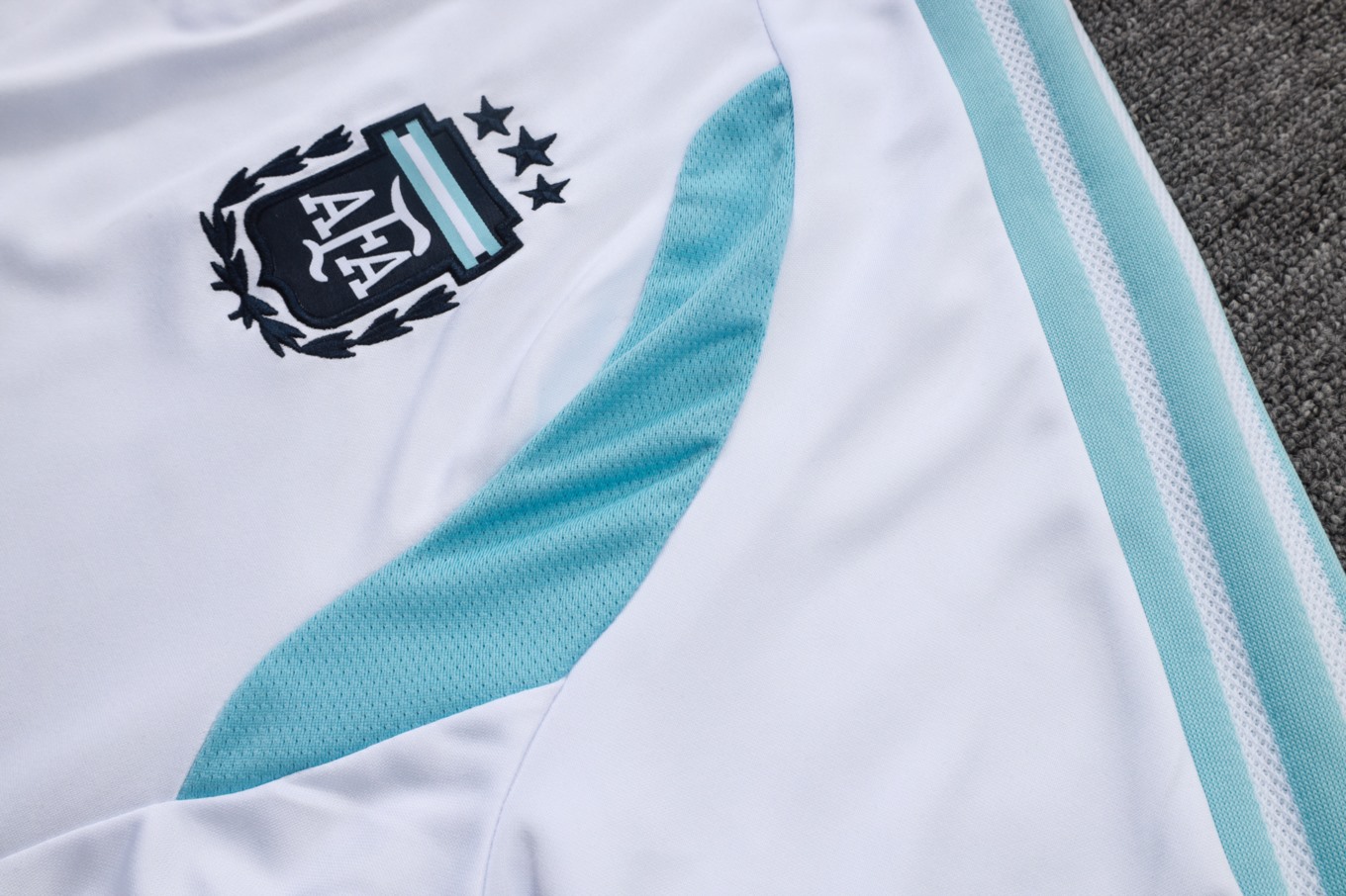 202526 Argentina White Long-sleeved half-pull training kit Football team kit