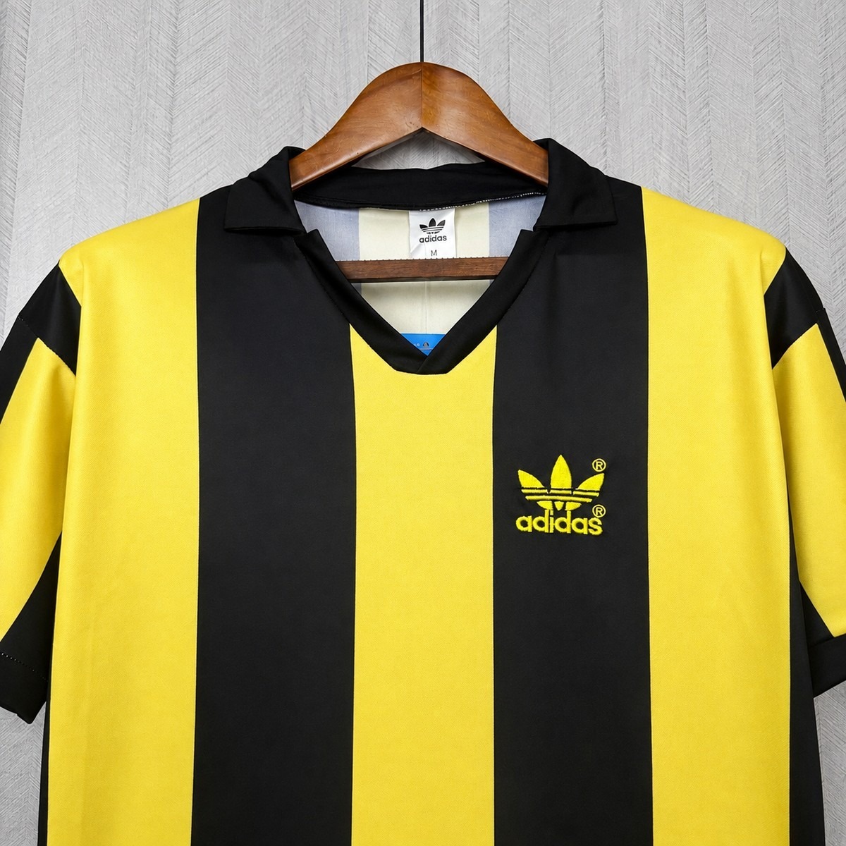 Retro Penarol 1982 Home Jersey Fan Version