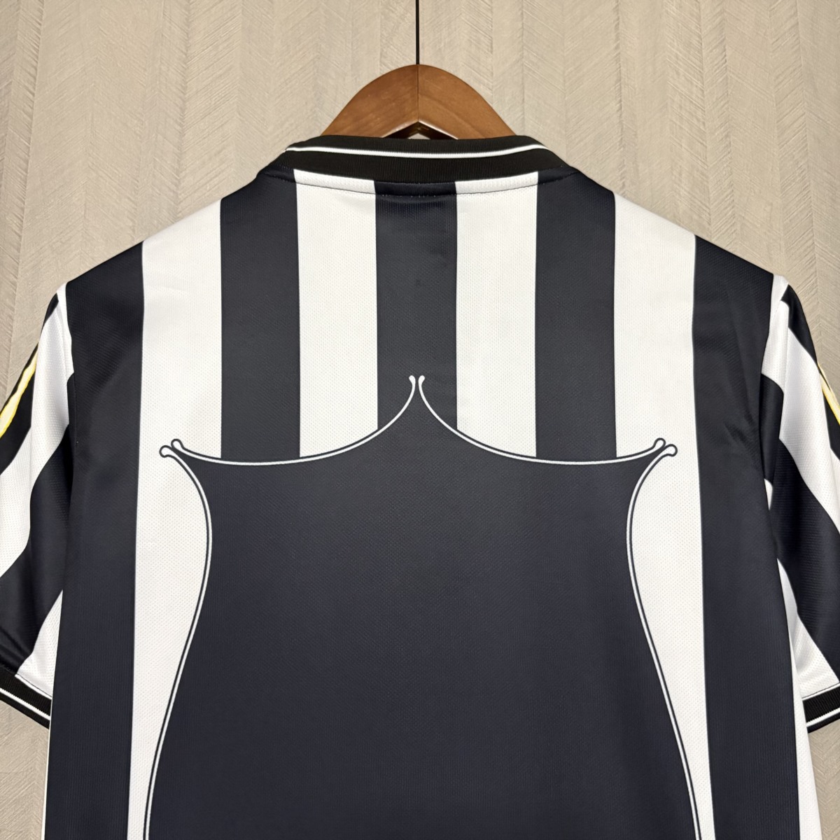 Retro Newcastle United 95/97 home jersey Fan Version
