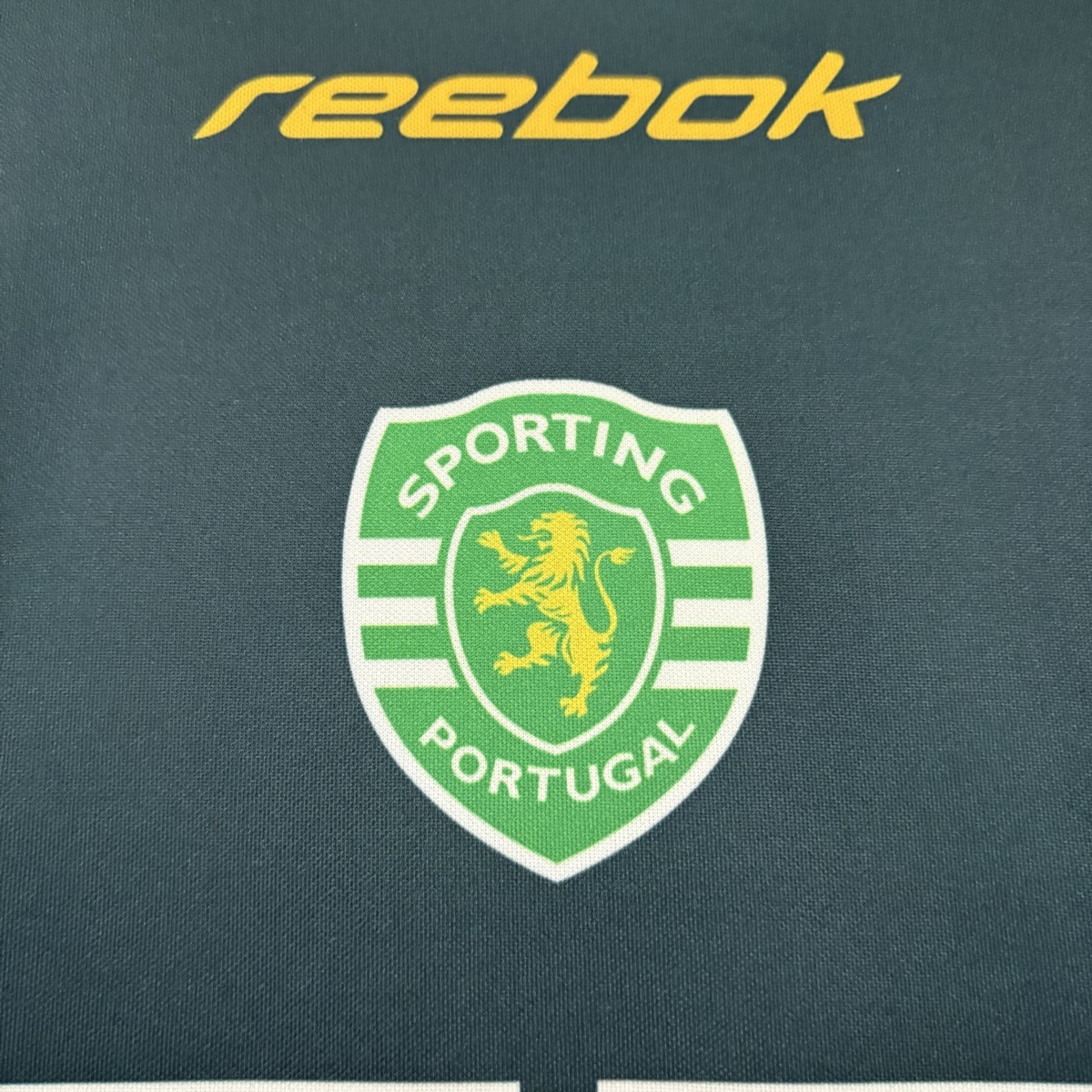 Retro Sporting Lisbon 2002/03 Training jersey Fan Version