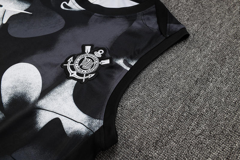 2025/26 Corinthians Black Training Set Shirt and Shorts