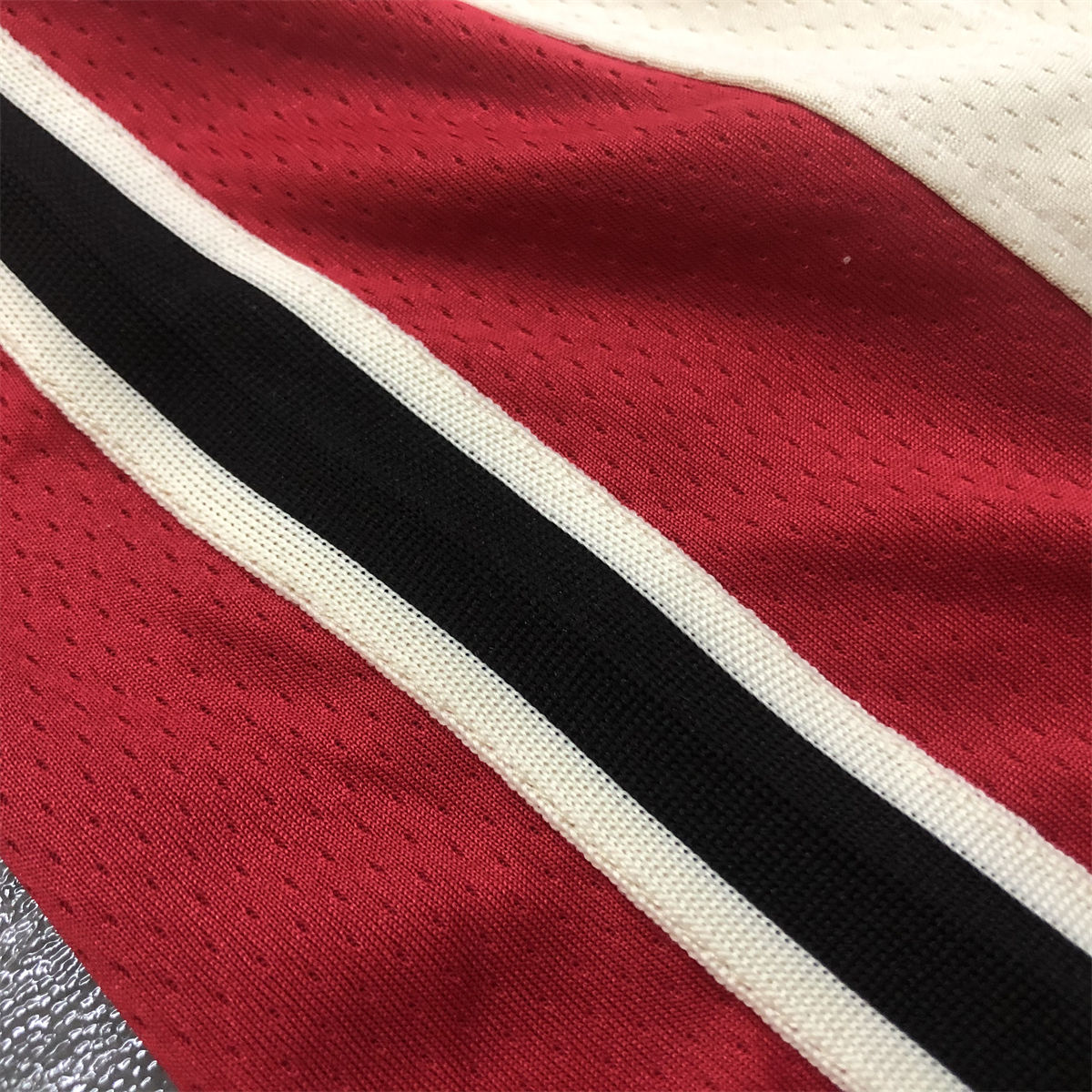 NBA Portland Trail Blazers V-Neck White Jersey McCOLLUM#3 S-XXL