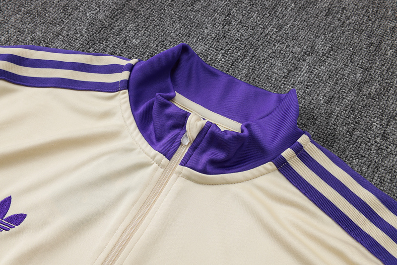202526 Real Madrid Apricot Long-sleeved half-pull training kit Football team kit