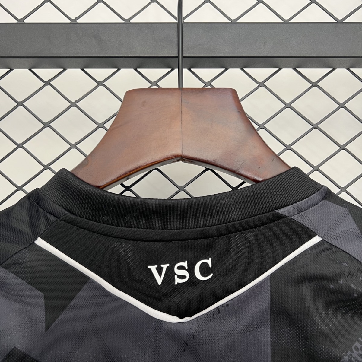 2025/26 Vitoria Guimaraes Away jersey kids Kits 16-28