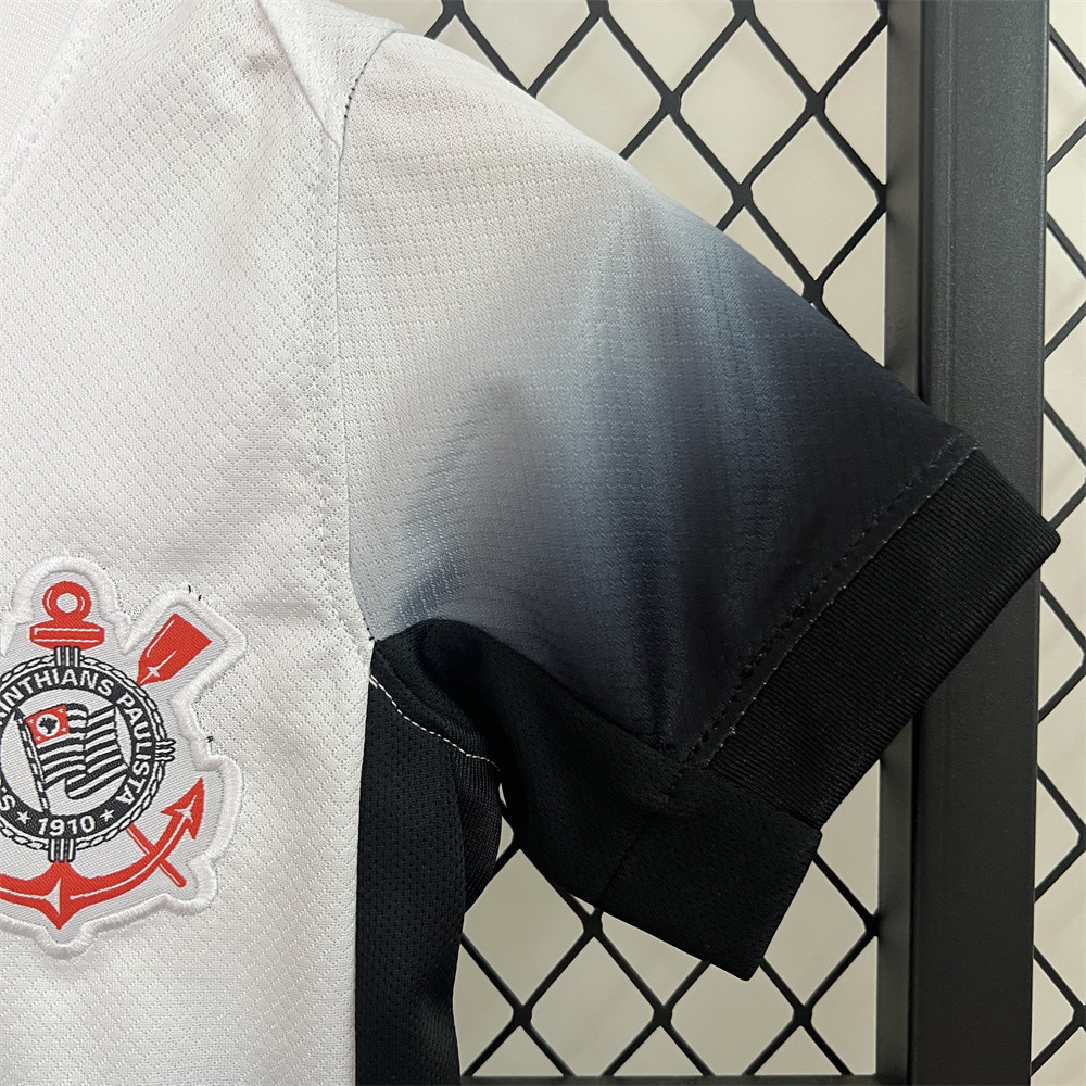 24/25 kids kits Corinthians home jersey size: 16-28