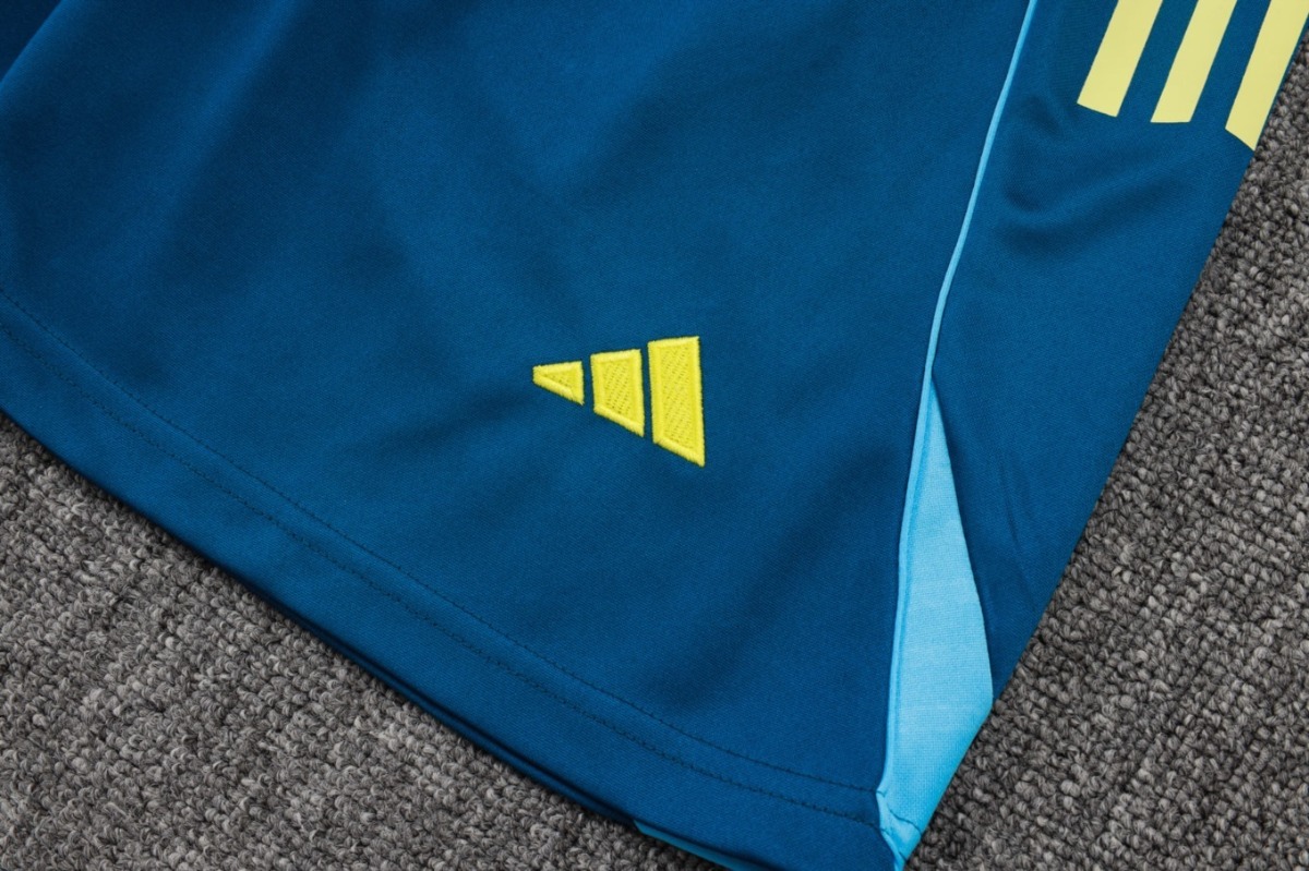 2026 Liverpool Royal blue Training Set Shirt and Shorts
