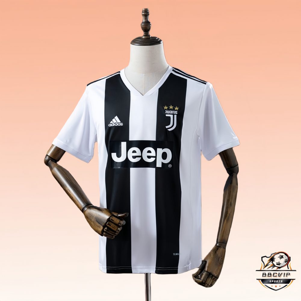 Retro Juventus 2018/19 Home jersey Fan Version