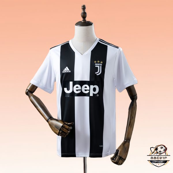 Retro Juventus 2018/19 Home jersey Fan Version