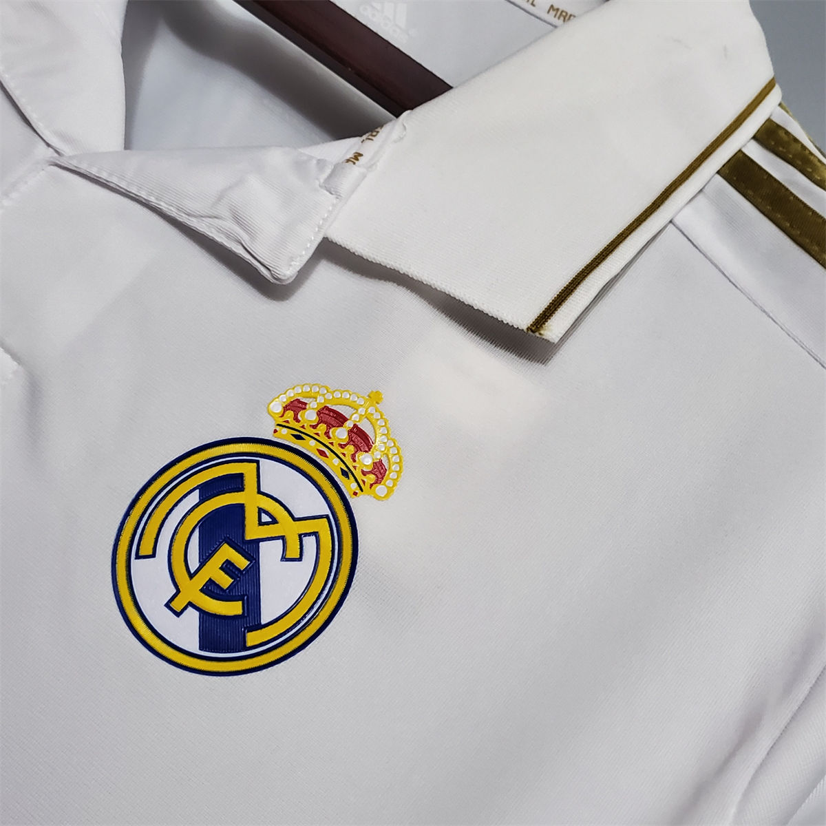 Retro Real Madrid 11/12 home jersey Fan Version