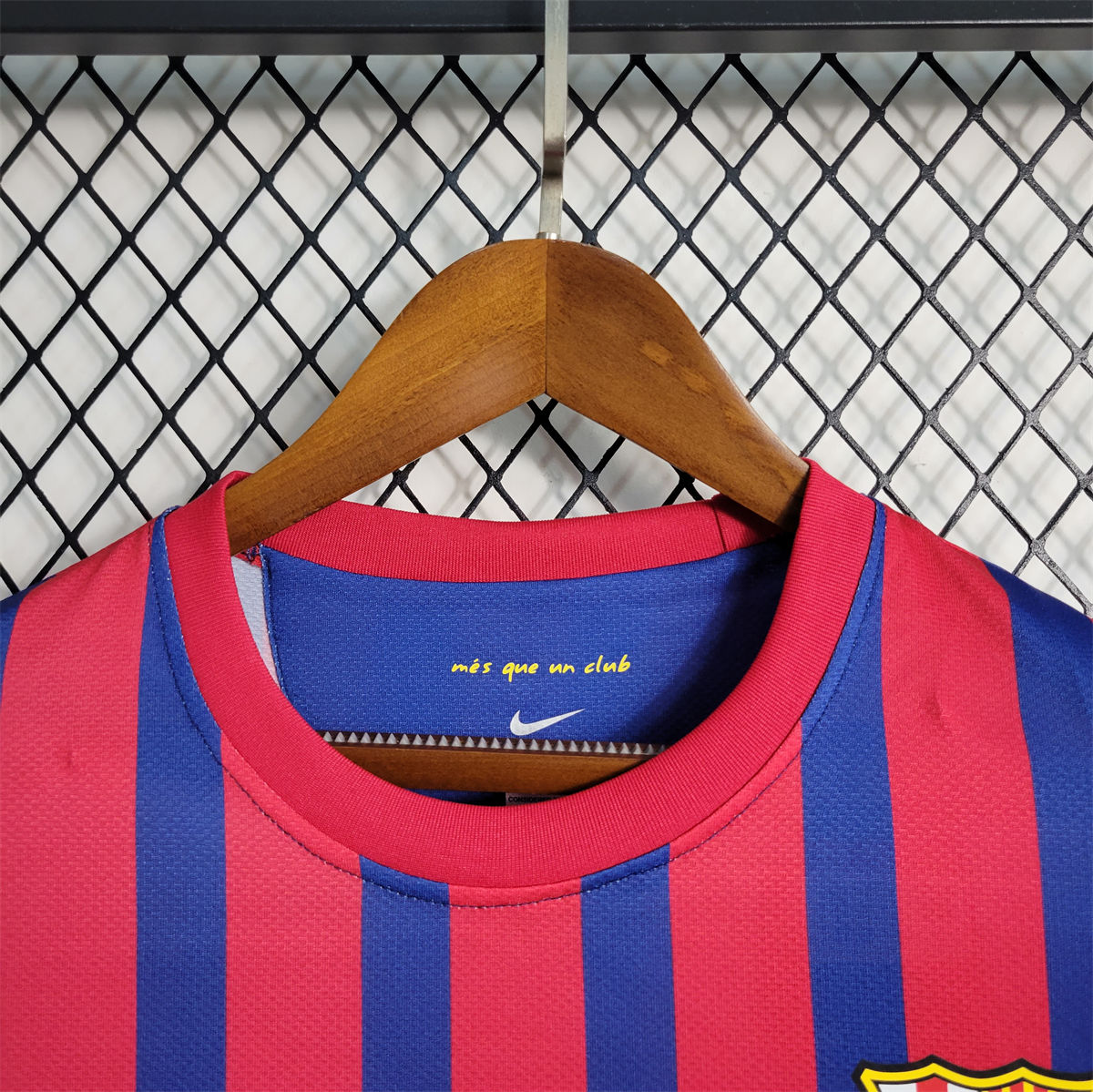 Retro Barcelona 11/12 Long Sleeve Home jersey Fan Version