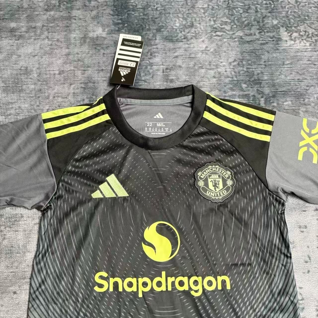 2025/26 Manchester United Special Edition Grey jersey kids Kits size: 16-28