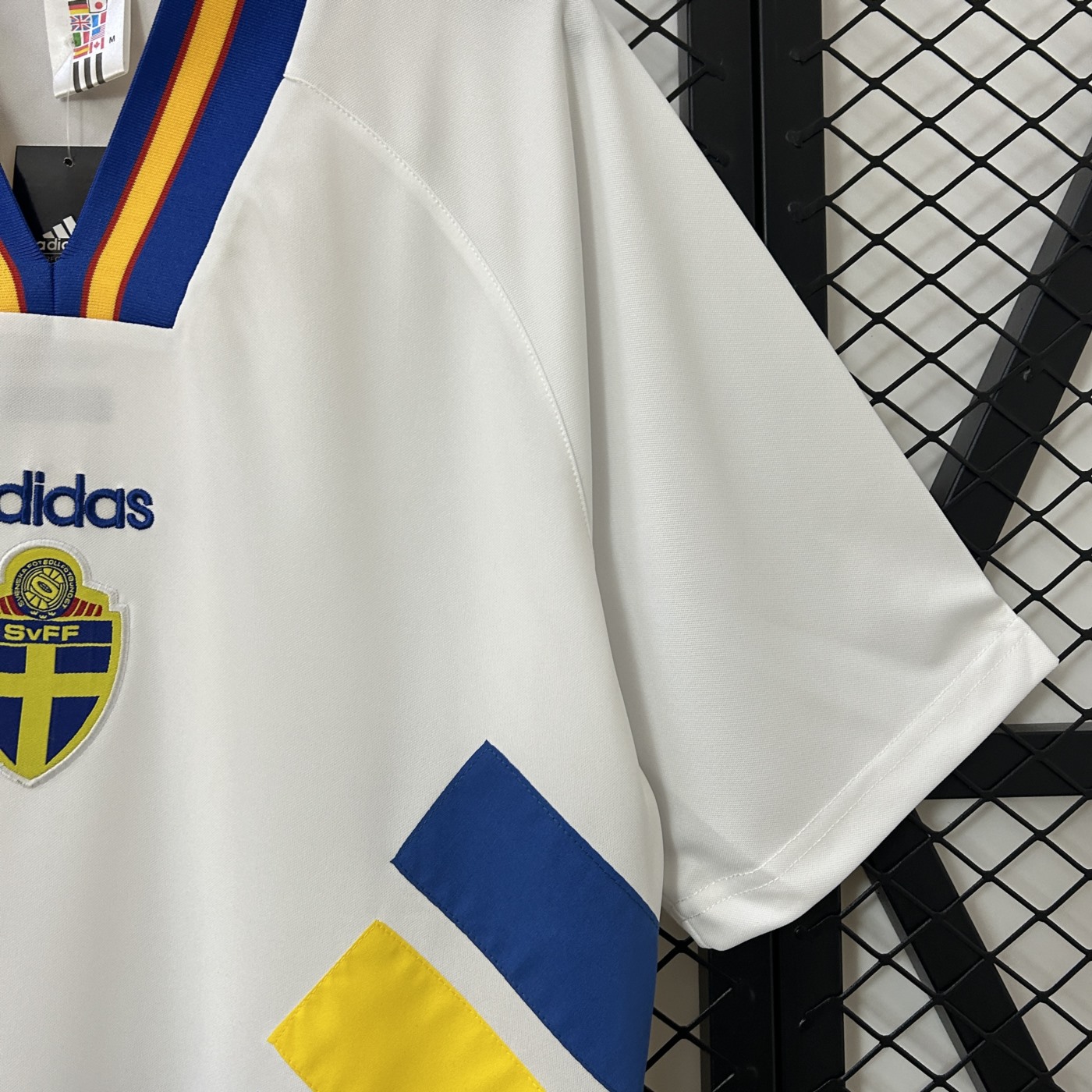 Retro Sweden 1994 Away jersey Fan Version
