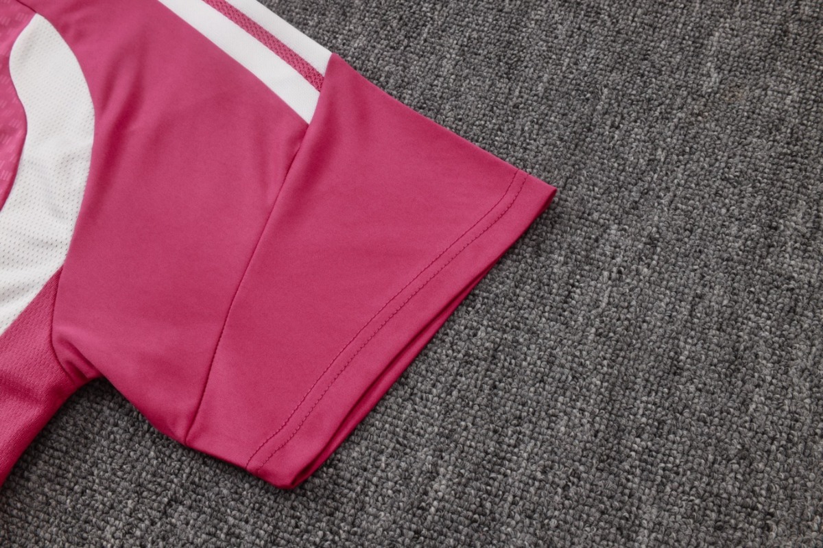 2026 Real Madrid Pink Training Set Shirt and Shorts