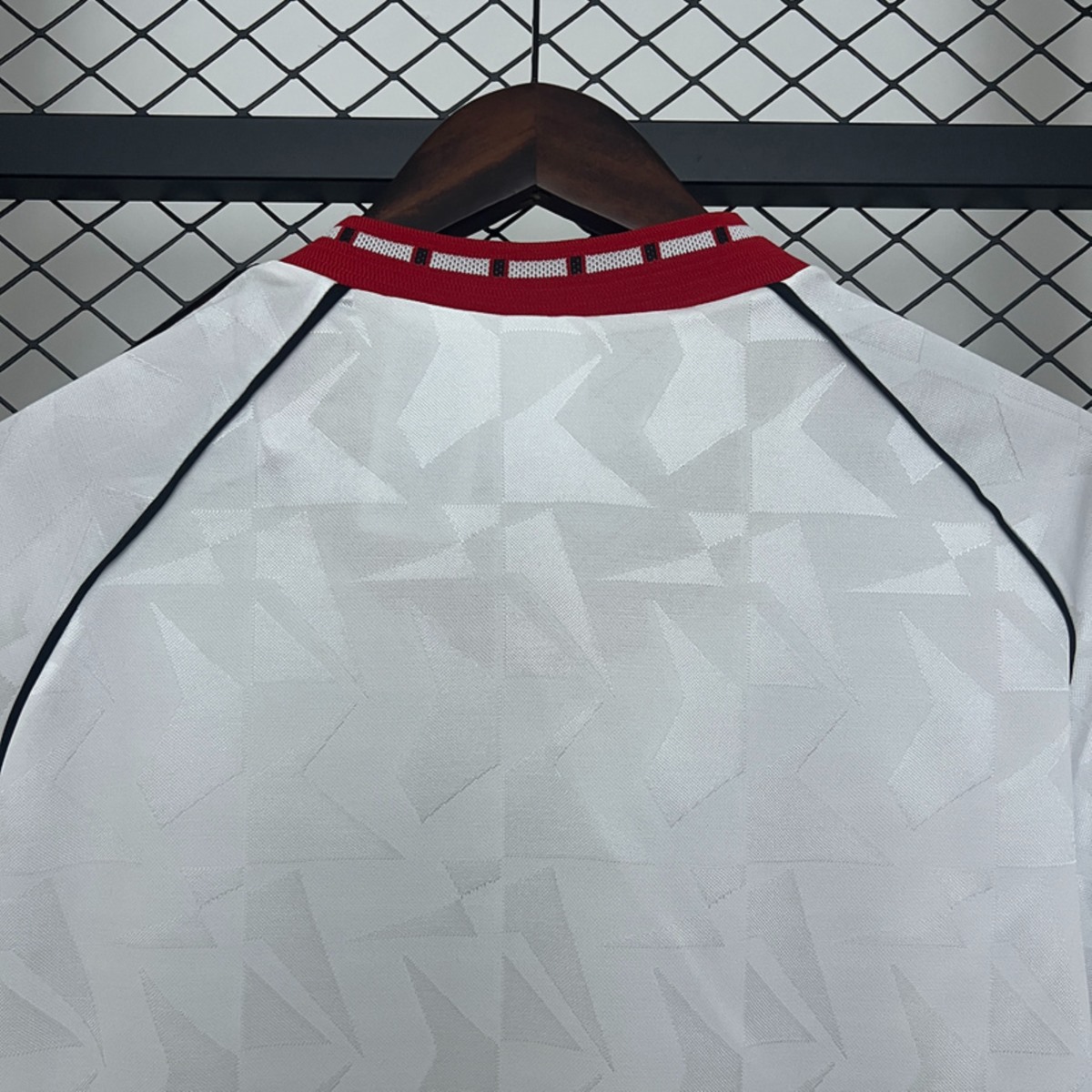Retro Manchester United 1991 white jersey Fan Version