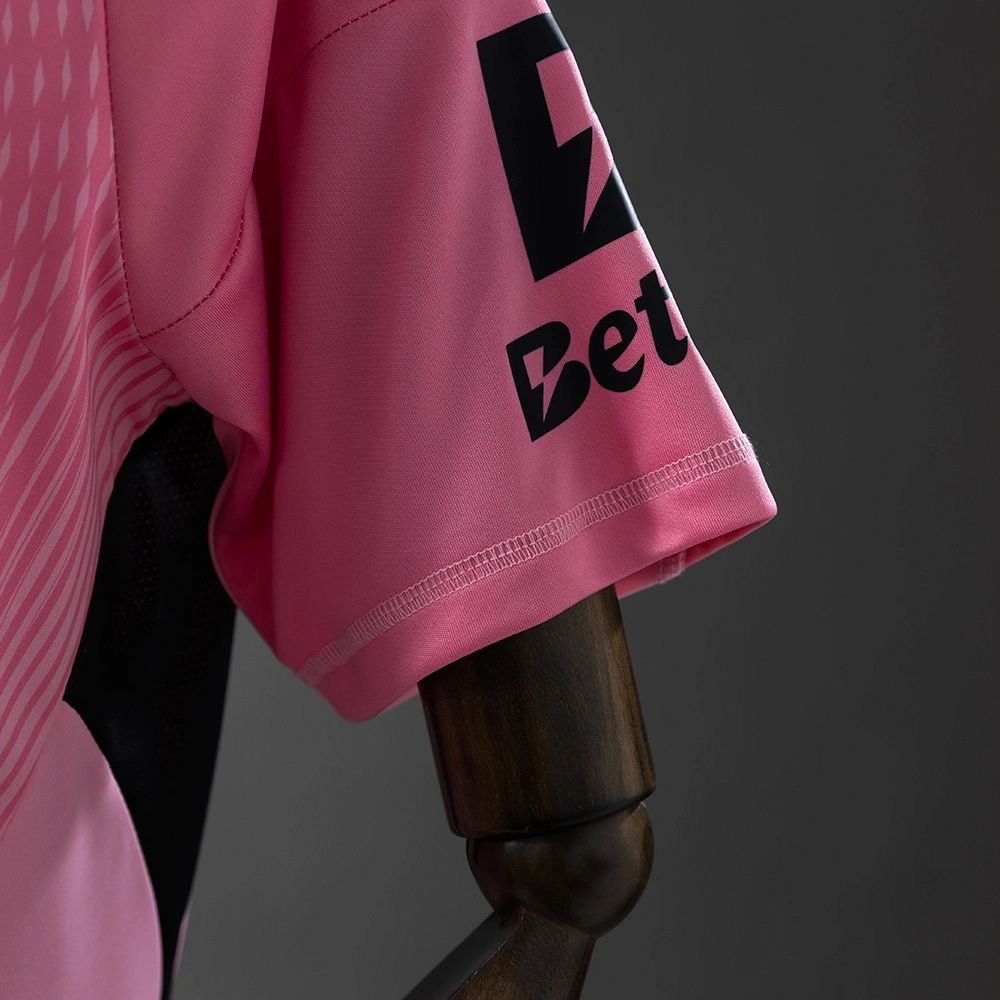 2025/26 Benfica Special Edition Pink jersey Fan version