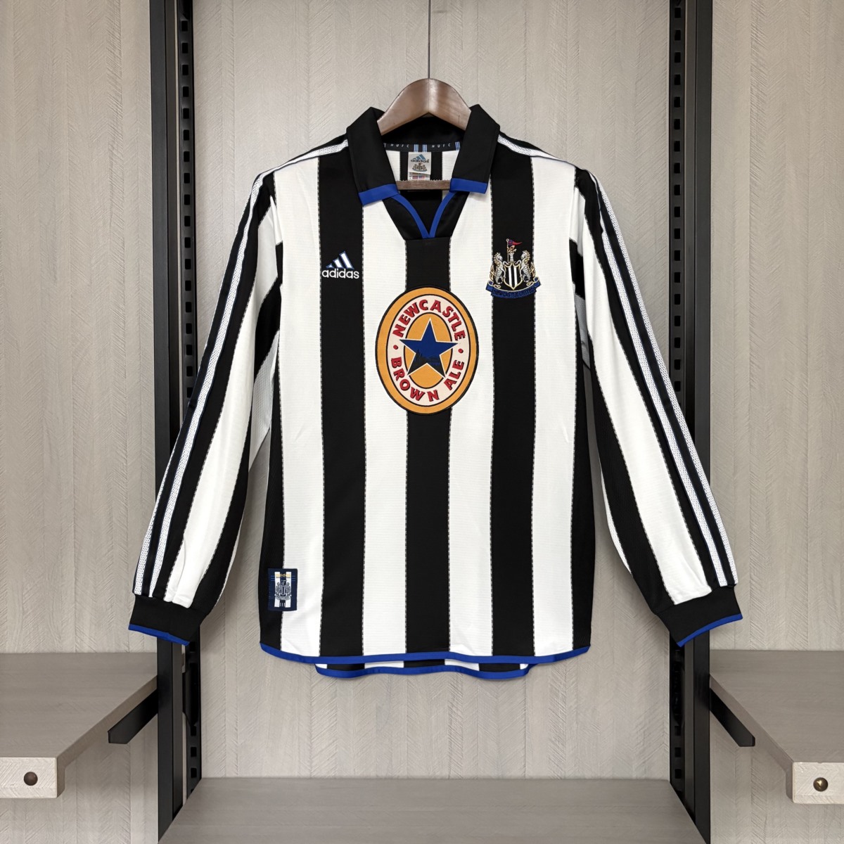 Retro Newcastle United 1999/2000 Home jersey Fan Version