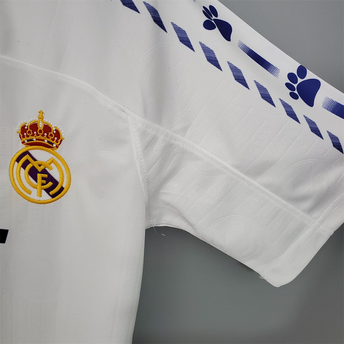Real Madrid Retro 1996/97 Home jersey Fan Version